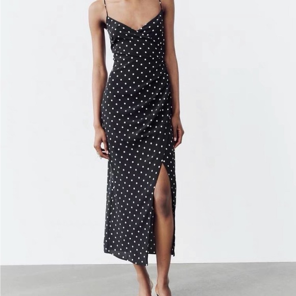 NWT ZARA POLKA DOT MIDI DRESS
BLACK / WHITE XL - Picture 3 of 8